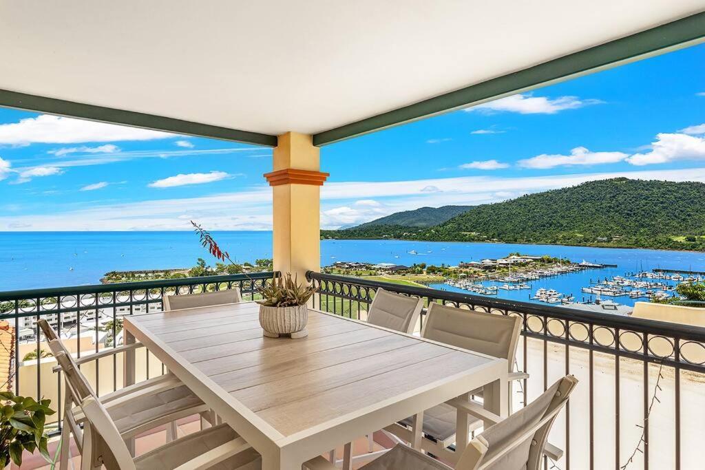 Aqua Vista Apartman Airlie Beach Kültér fotó