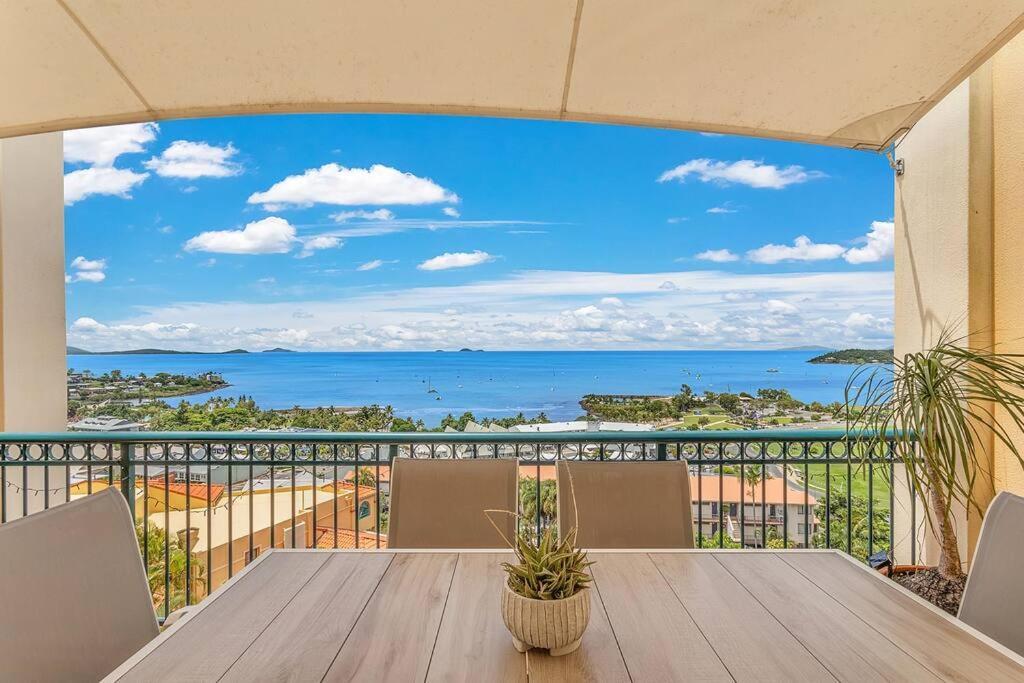 Aqua Vista Apartman Airlie Beach Kültér fotó